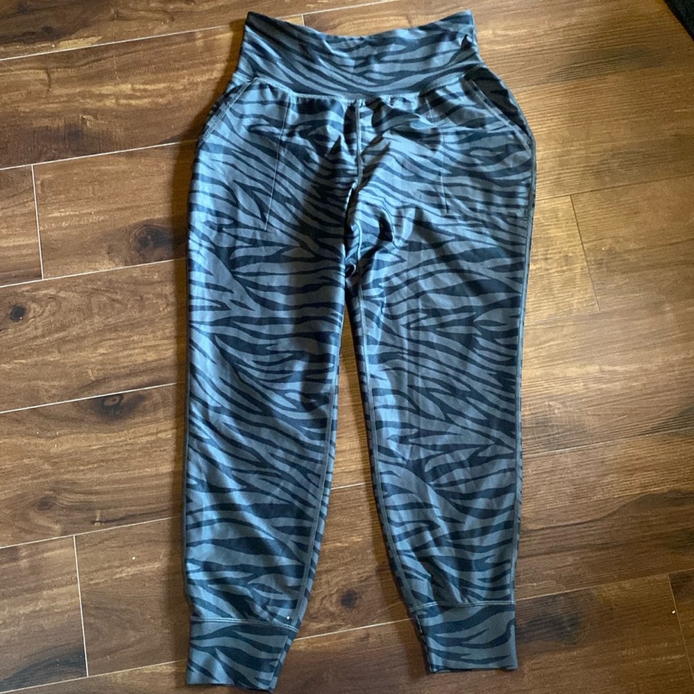 Old Navy Active Large Zebra Joggers